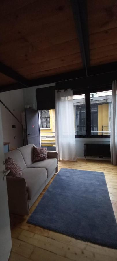 Primopiano - Umbria Apartment มิลาน ภายนอก รูปภาพ